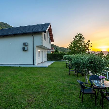 Xhuli Guesthouse شكودر المظهر الخارجي الصورة