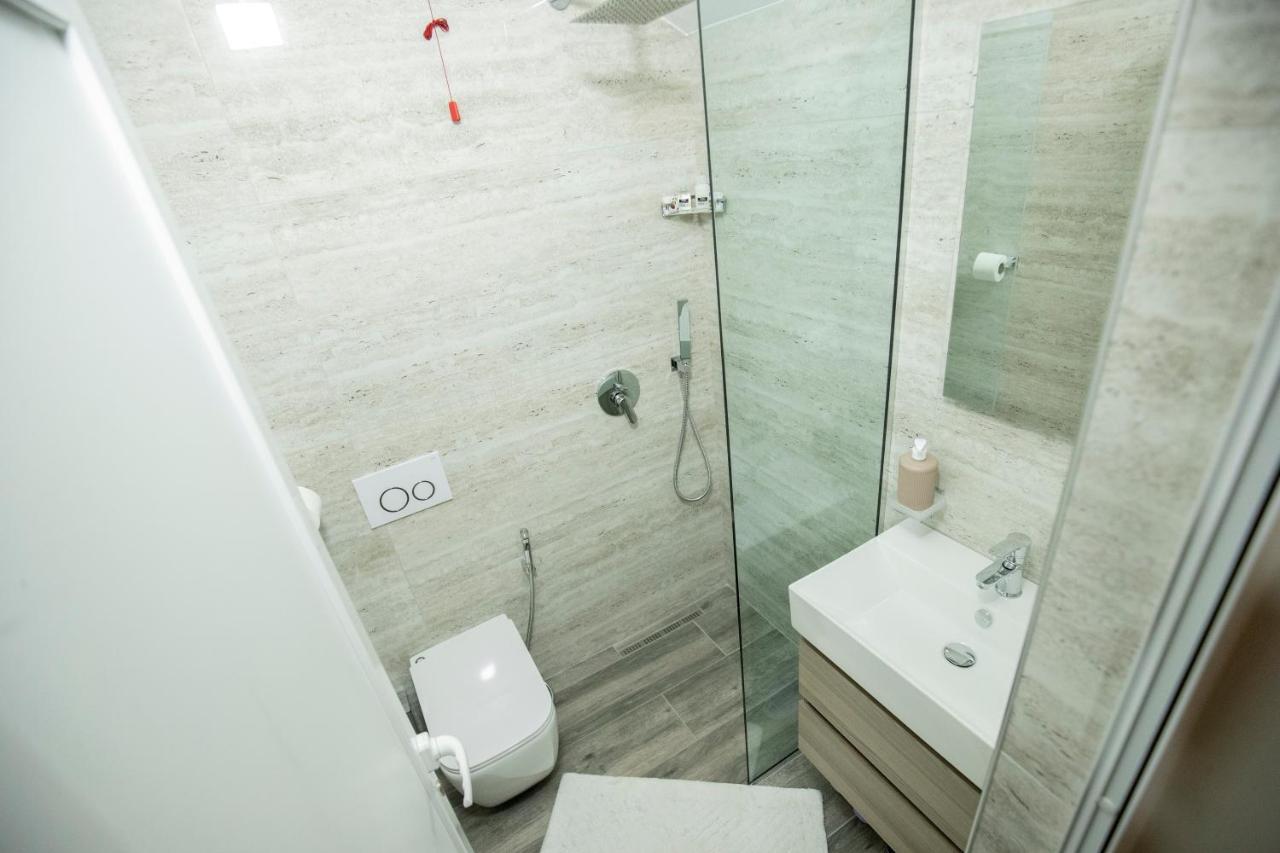 Xhuli Guesthouse شكودر المظهر الخارجي الصورة