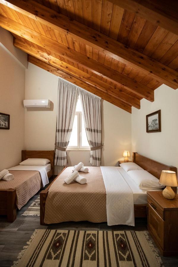 Xhuli Guesthouse شكودر المظهر الخارجي الصورة