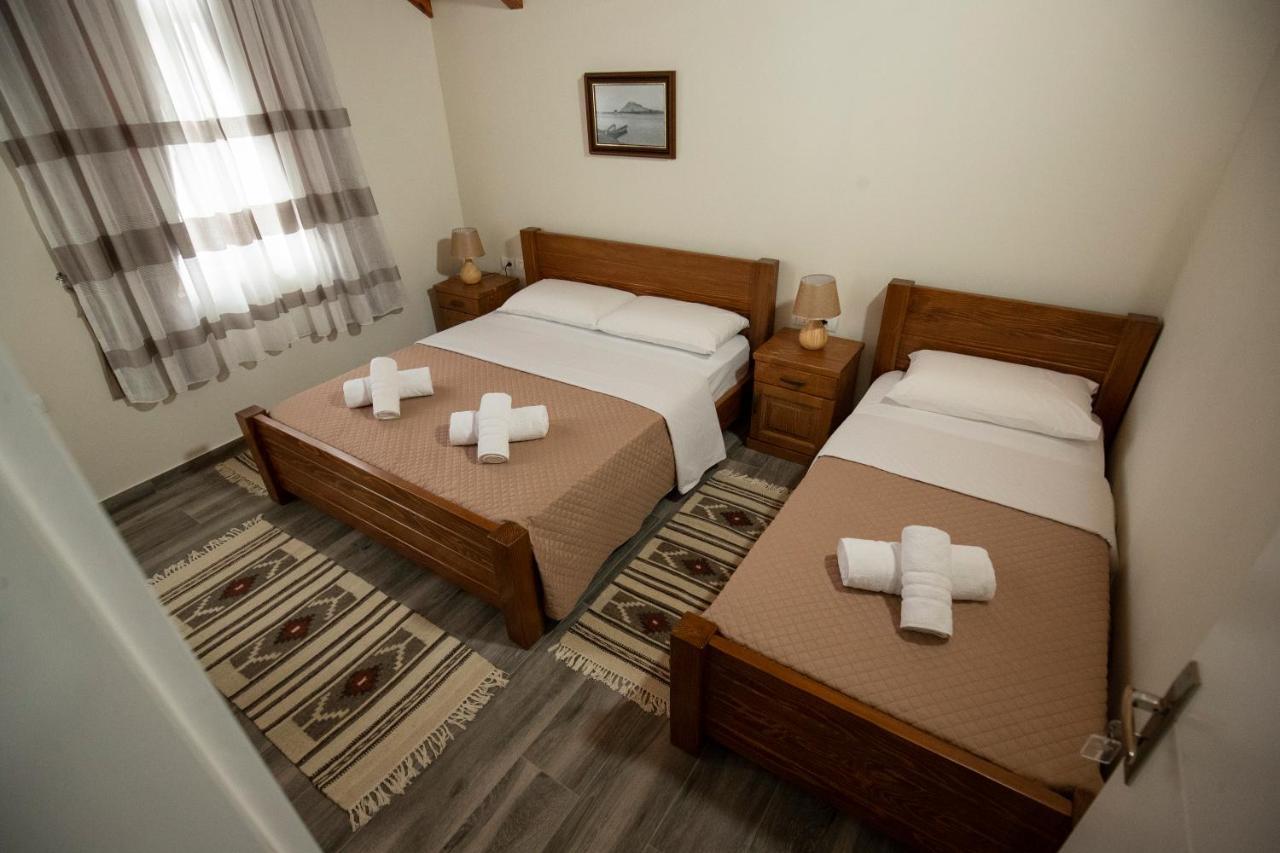 Xhuli Guesthouse شكودر المظهر الخارجي الصورة
