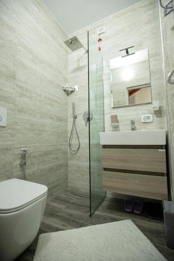 Xhuli Guesthouse شكودر المظهر الخارجي الصورة