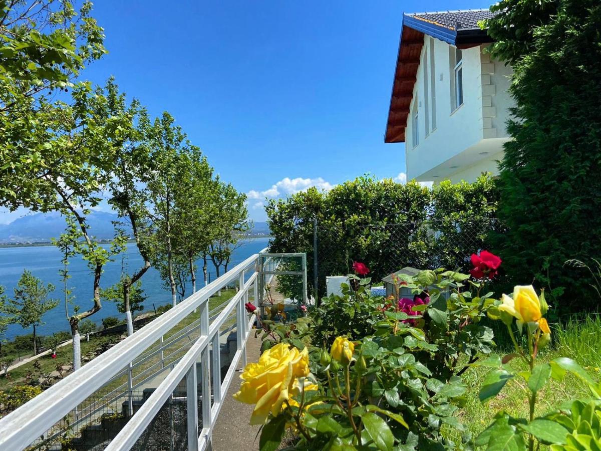 Xhuli Guesthouse شكودر المظهر الخارجي الصورة