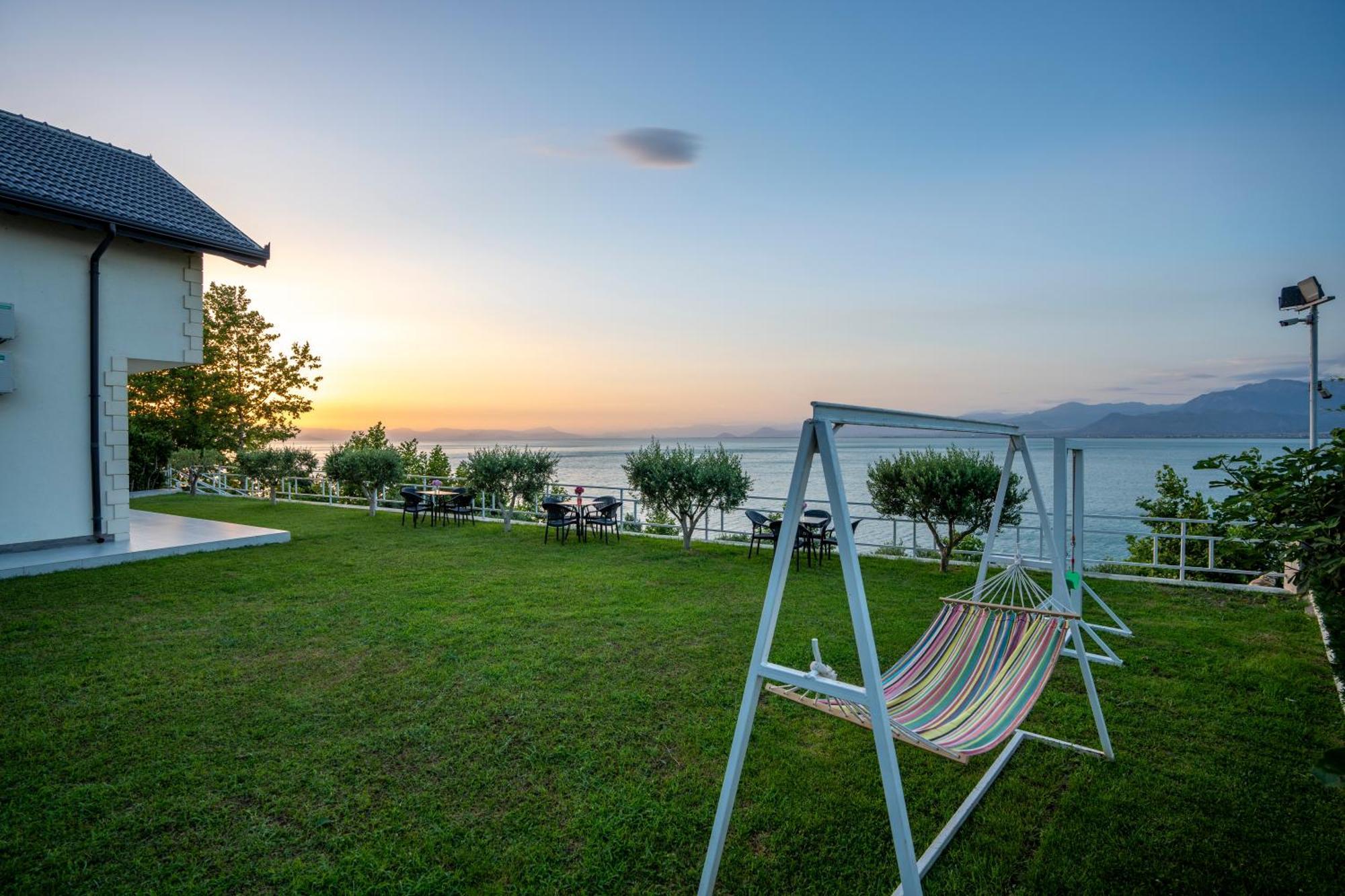 Xhuli Guesthouse شكودر المظهر الخارجي الصورة