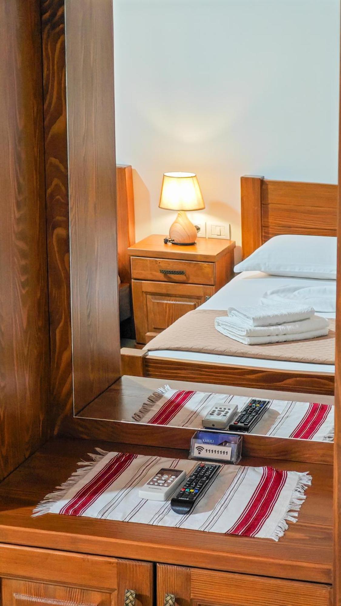 Xhuli Guesthouse شكودر المظهر الخارجي الصورة